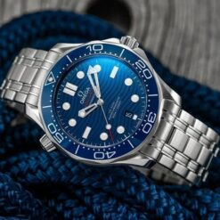 Alternative view of OMEGA SEA MASTER AUTOMATIC PRIMIUM WATCH