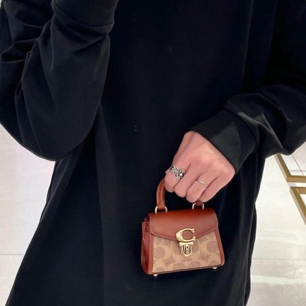 Coach Sammi Top Handle In Signature 12 Bag With OG Box & Dust Bag Canvas - Image 4