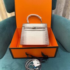 Alternative view of Hermes Blanc Crocodile Niloticus Himalaya Encrusted Birkin Bag