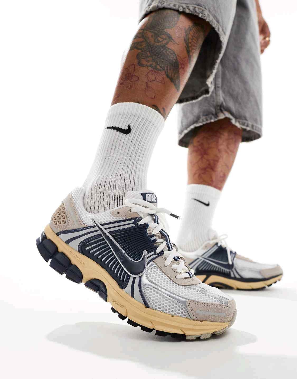 Nikee Zoom Vomero 5 White Metallic Platinum Thunder Blue 292 - Image 3