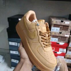 Alternative view of Airforce 1 low flex Brown339