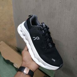 Alternative view of On Cloud Running Tilt Black White 383