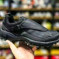 Alternative view of nikee ACG Phassad Black 326