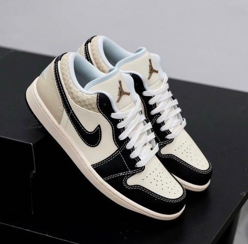 Nik_e SB Dunk low se coconut - Image 3