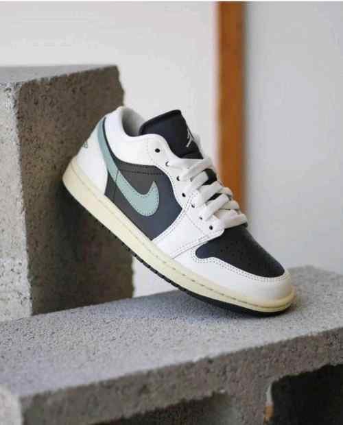 Nikee Air Jordan 1 Low Jade Smoke - Image 3