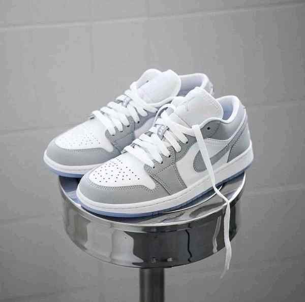 Nikee air jordan retro 1 low wolf grey - Image 2