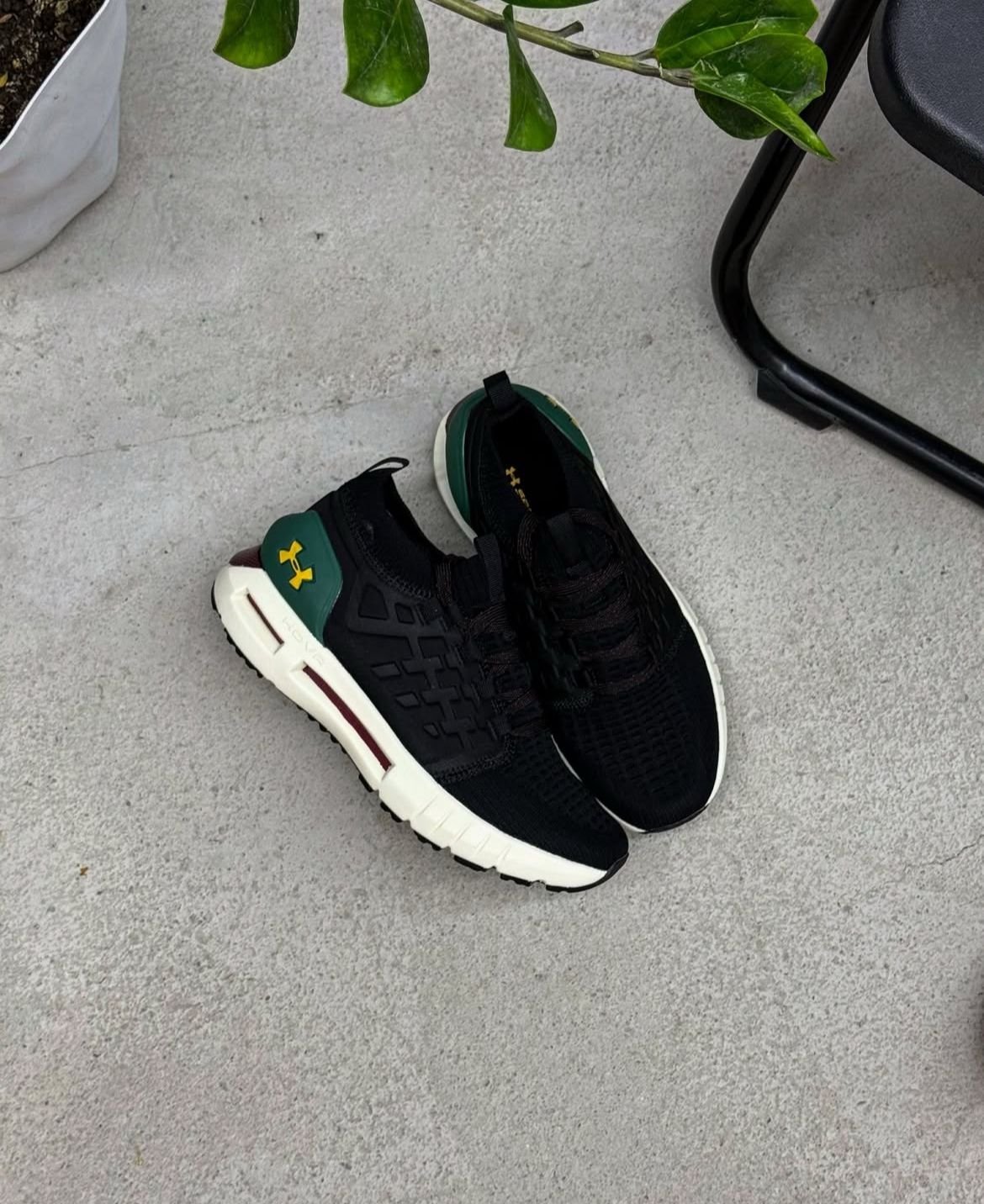 Under Armo.r Phantom 1 Black Green
