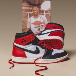 Alternative view of Jorda_nn 1 High Black Toe Reimagined