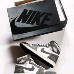 Nik e Air Jordan 1 High Washed Black SEMI UA (079