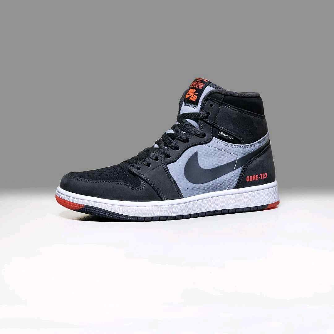 Nikee AIR JORDAN 1 ELEMENT GORE-TEX BLACKINFRARED - Image 2