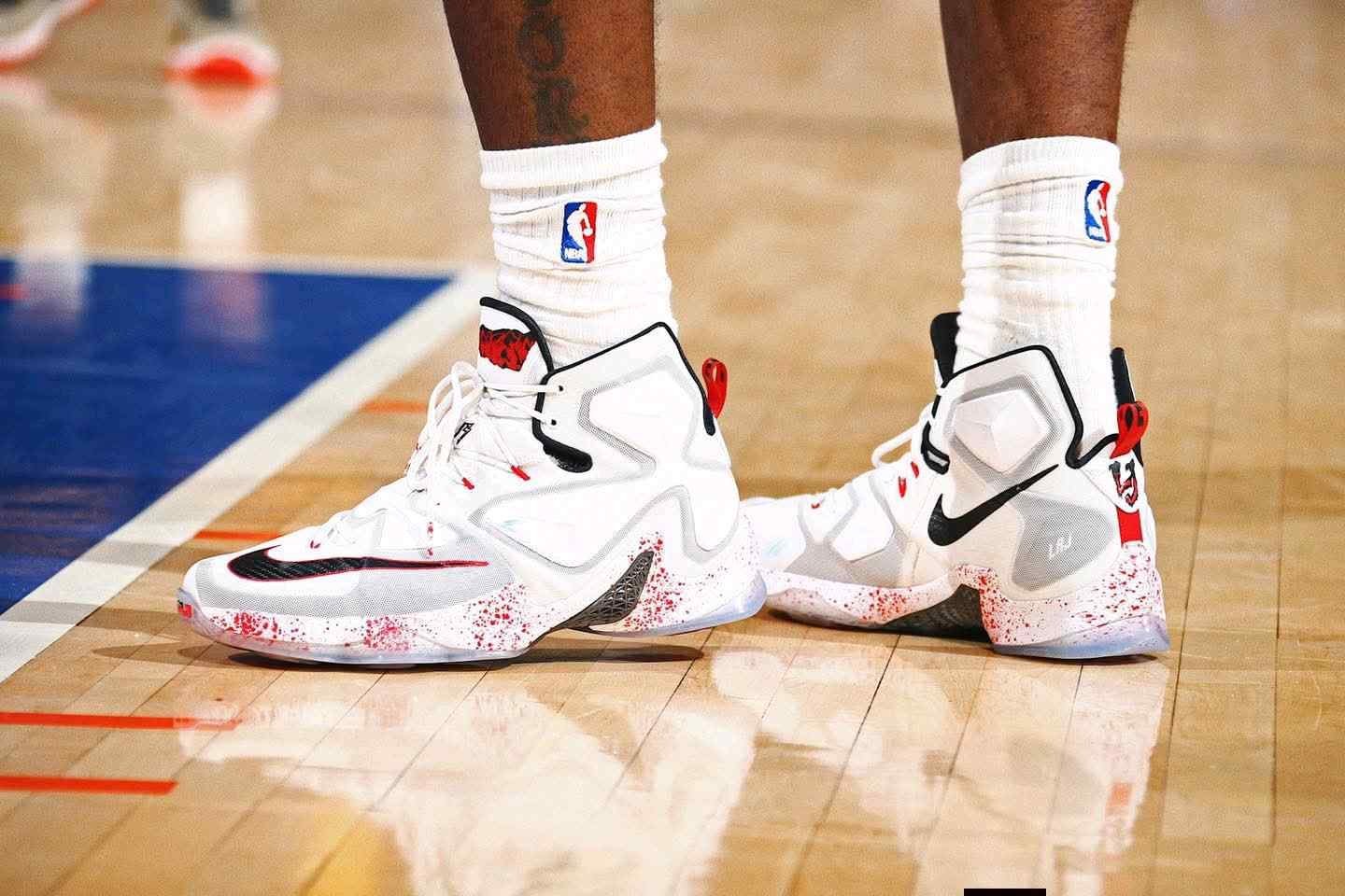 LeBron 13 Horror Flick Basketball Shoes(337