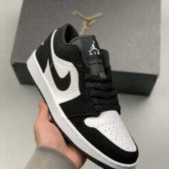 Alternative view of Jordann 1 Low Panda Black White semi ua