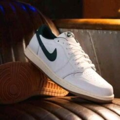 Alternative view of Nik ee Air Jordan 1 Low OG Oxidised Green