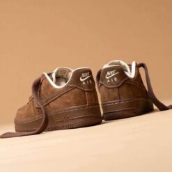 Alternative view of Nik.e Air Force 1 Low Suede Cacao Wow