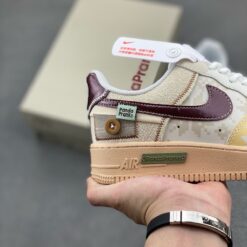 Alternative view of Nikee Air Force 1 07 Panda Prank