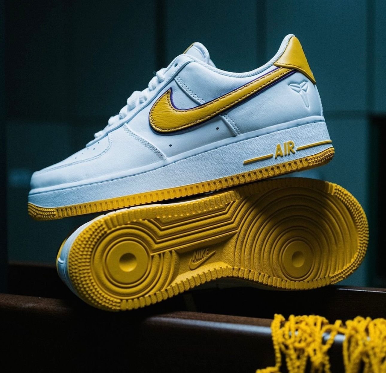 NIK.E AIRFORCE 1 KOBE BRYANT LAKERS HOME - Image 2