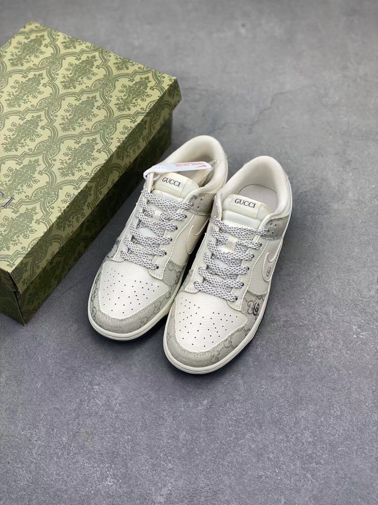 Nikee Sb Dunk Low X Guccci - Image 4