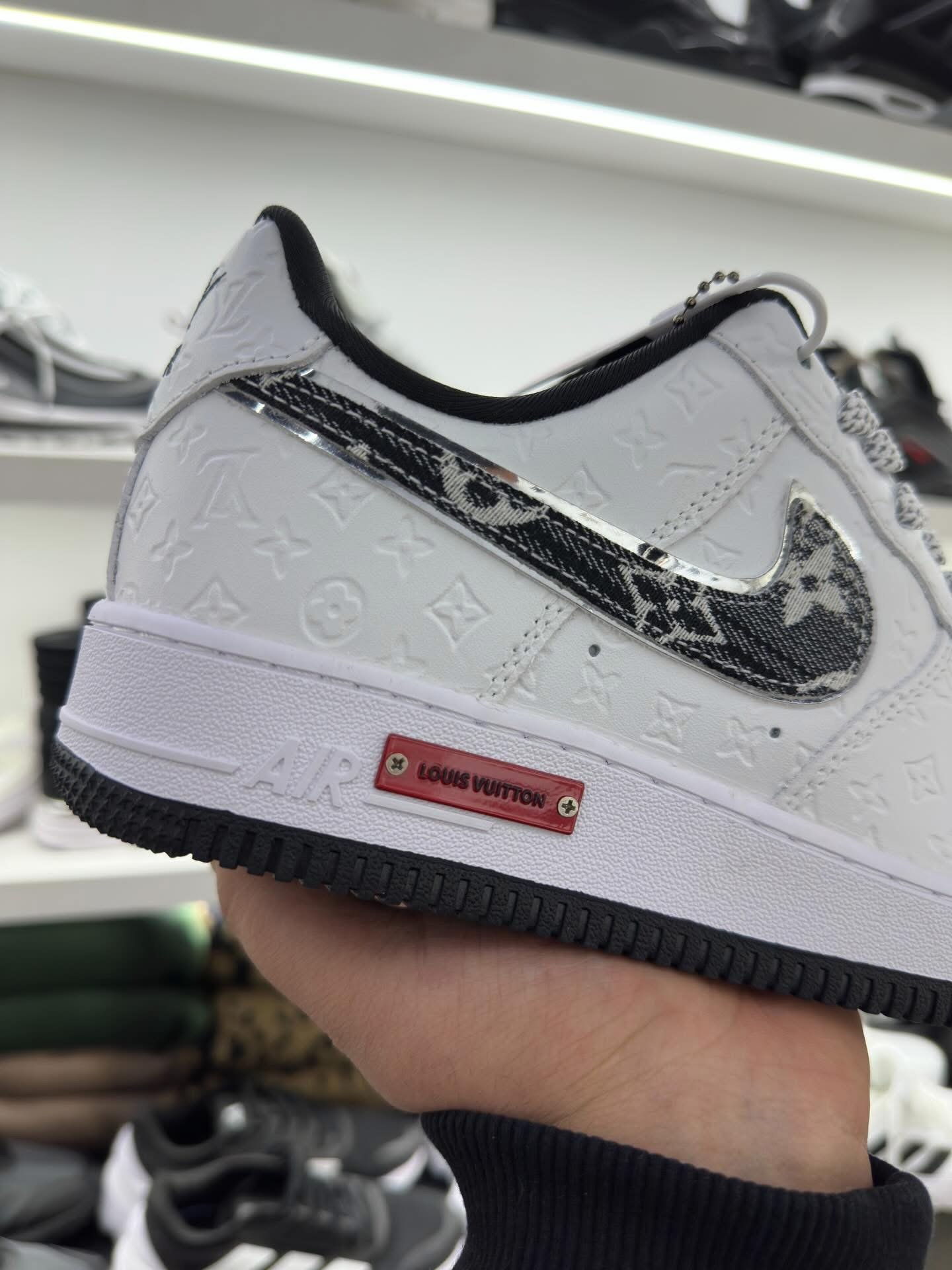 Nikee Air Force 1 X Louiss Vuittton Sneakers - Image 5