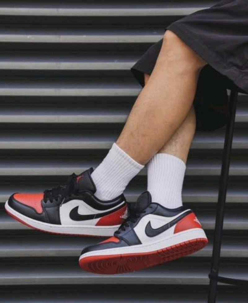 Nikee Air Jordan 1 Low Bred Toe 2.0 - Image 4