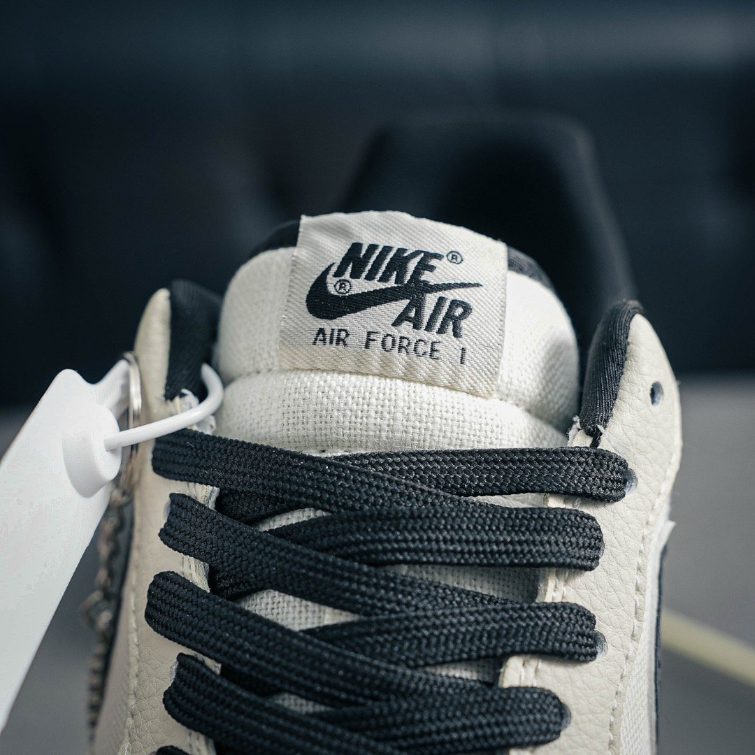 Nik.e Air force 1 07 Low Violent Bear Joint Linen Beige Black - Image 3