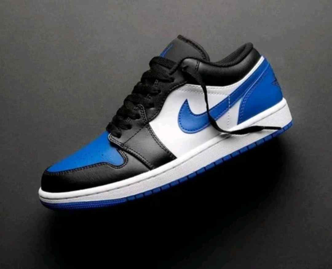 Nikee Air Jordan 1 Low Alternate Royal Toe - Image 3