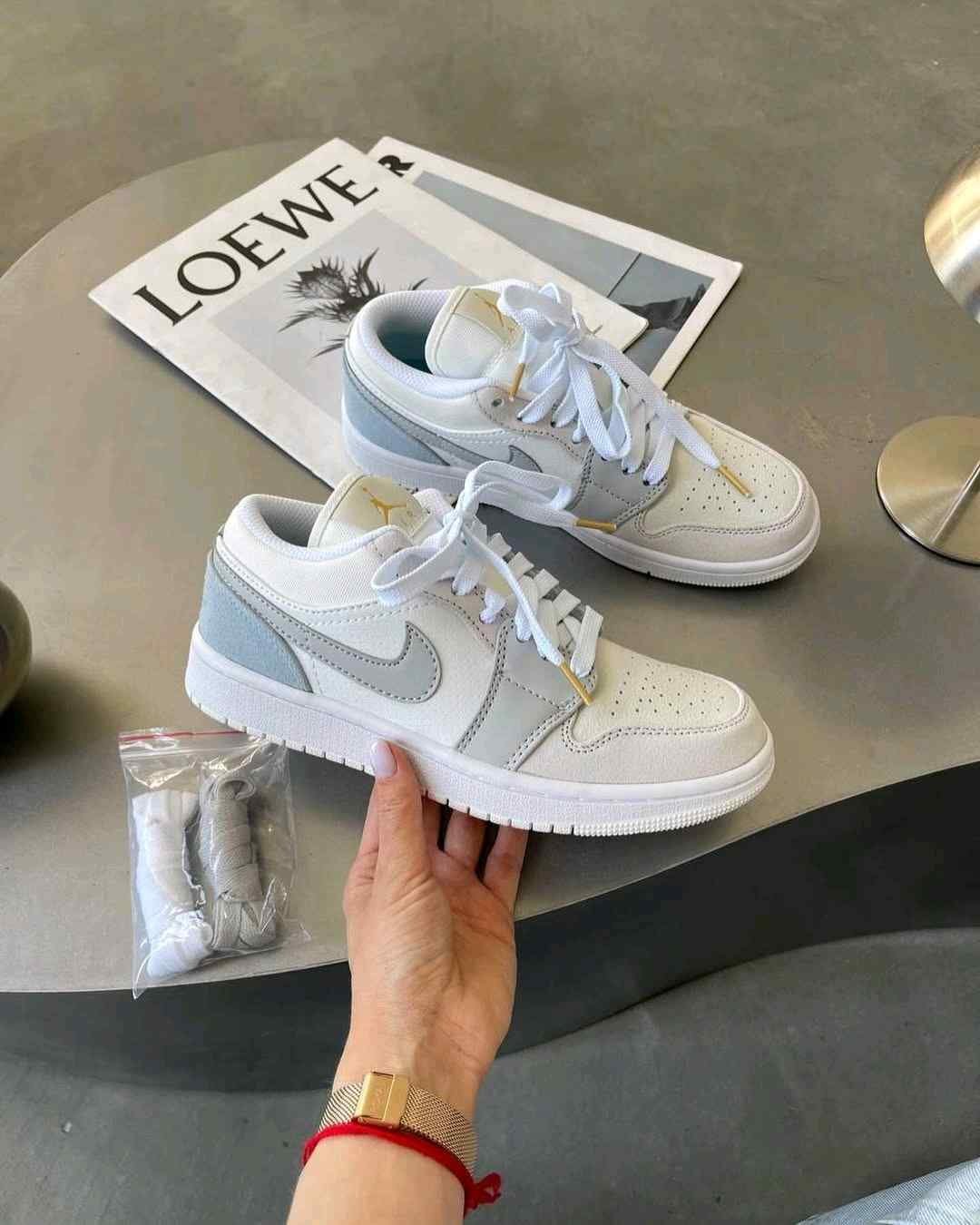 Nikee Air Jordan 1 Low Paris - Image 4