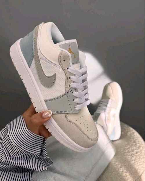 Nikee Air Jordan 1 Low Paris - Image 3