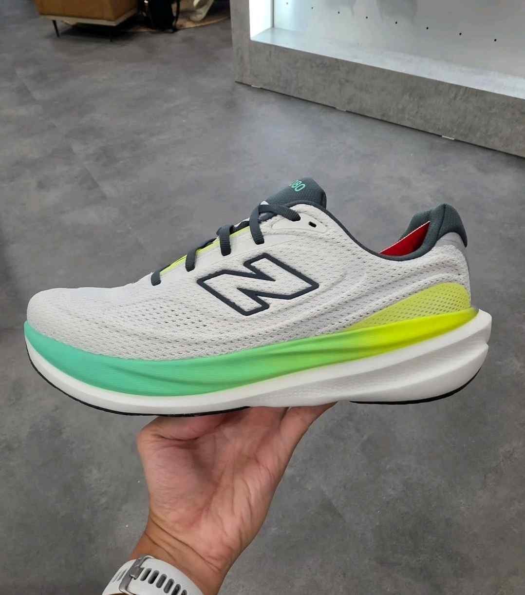 new balancee 1080v15 - Image 4