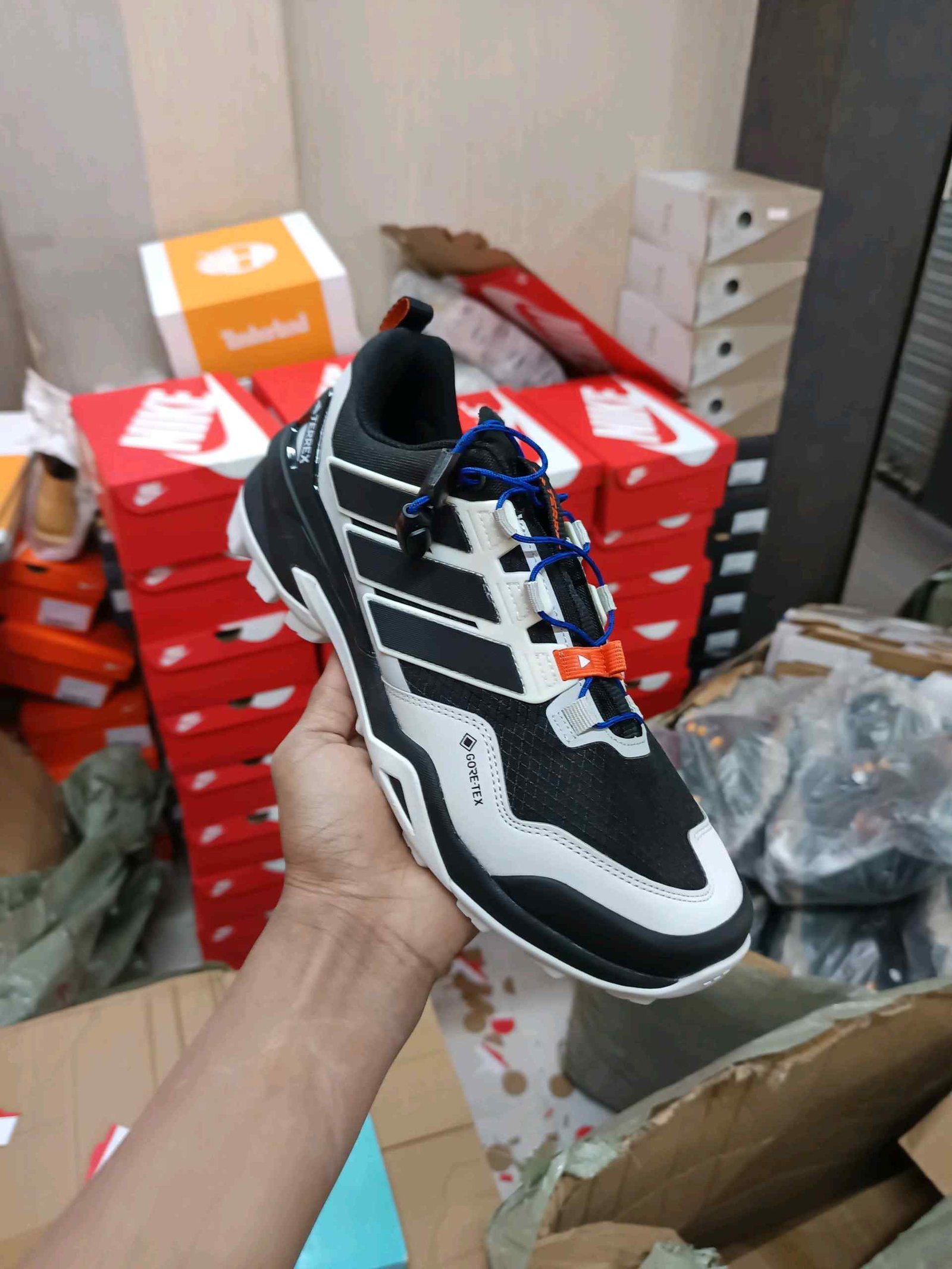 Adidass terrex skychaser gore-tex 437 - Image 2