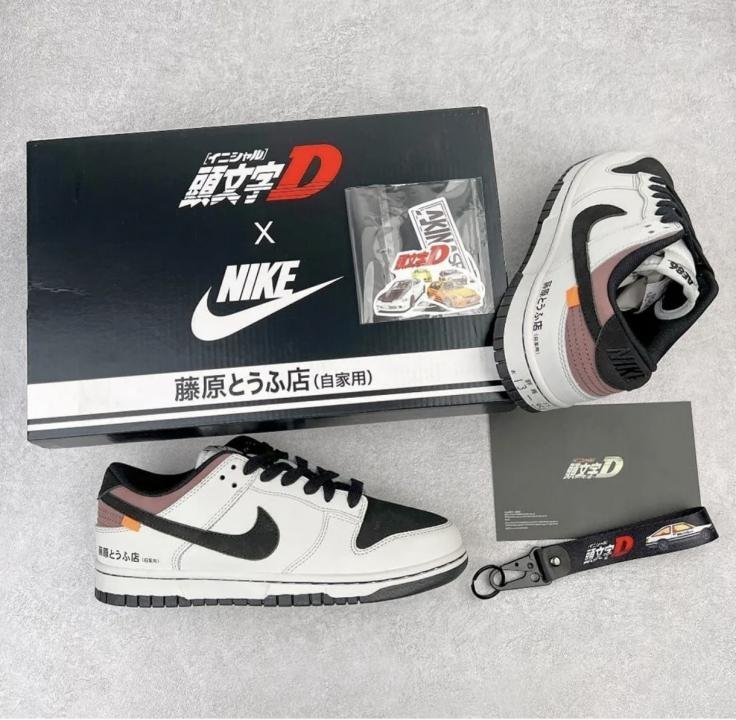 Nikke SB Dunk Low Aae86 With Accessories