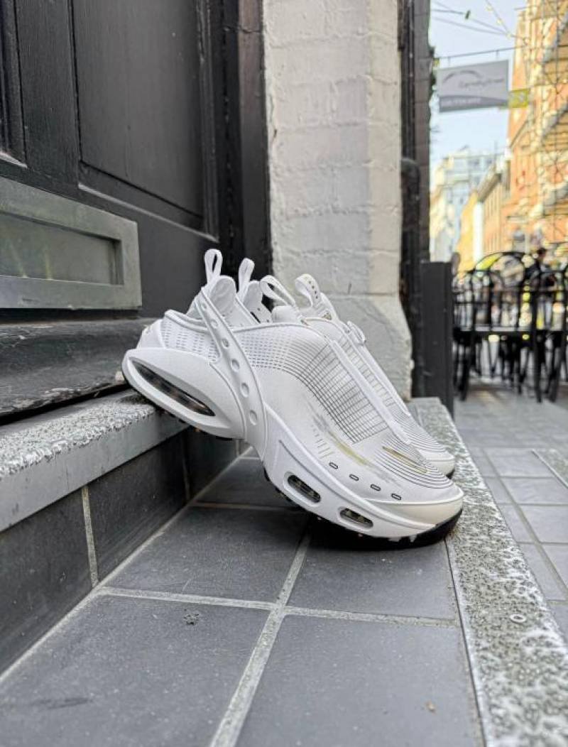 Nikke AirMax Craze White Metallic Gold - Image 3
