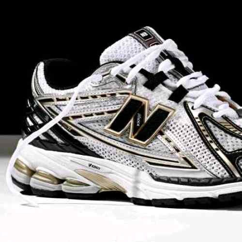 NewBalance 1906R Metallic Gold - Image 3