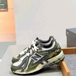 Neww balance 1906 T-Beam Green 469