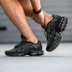 Nikee AirMax TN Plus Toggle Reflective Medium Olive Black