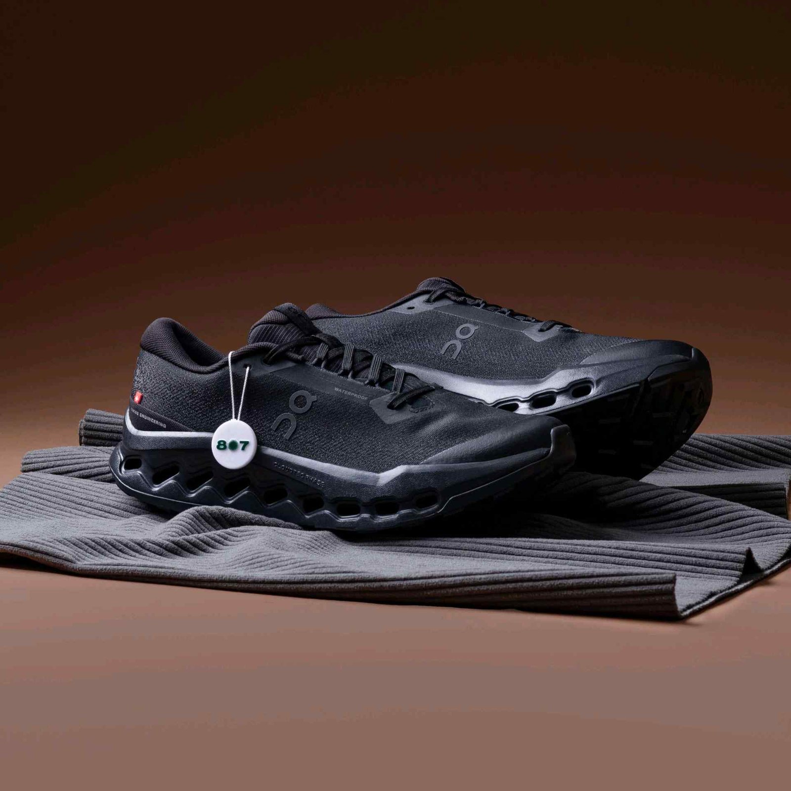 ON Cloudsurfer Trail 2 Waterproof Black - Image 8