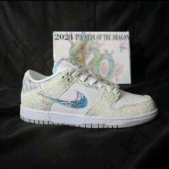 Alternative view of Nikee SB Dunk Low Year Of The Dragon Steam Puppet 143