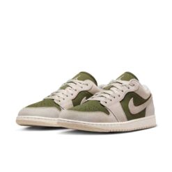 Alternative view of nikee Air Jordan1 Low Medium Olive