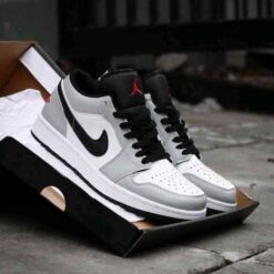 Nikee Air Jordan Retro 1 Low Light Smoke Grey