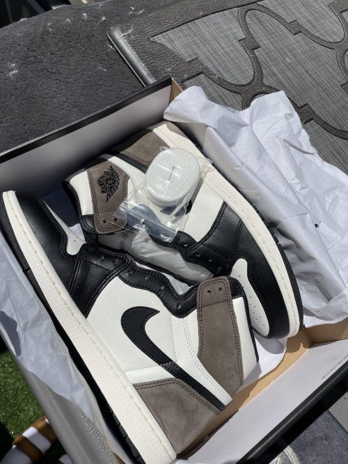 Nikke Jordan Retro 1 Dark Mocha Surplus Semi Ua