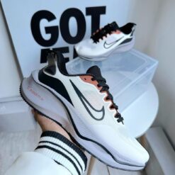 Alternative view of Nik.e Zoom Smily Pro White Cream Grey