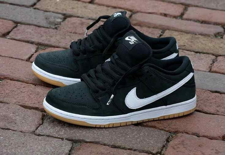 Nikee SB Dunk Low Pro Black Gum - Image 9