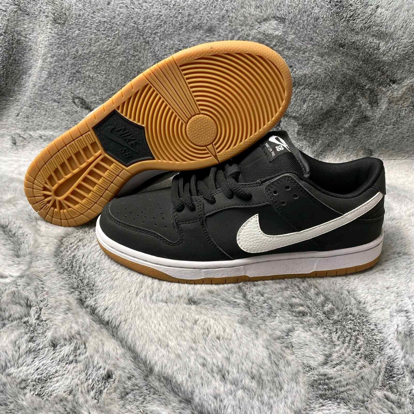 Nikee SB Dunk Low Pro Black Gum - Image 2