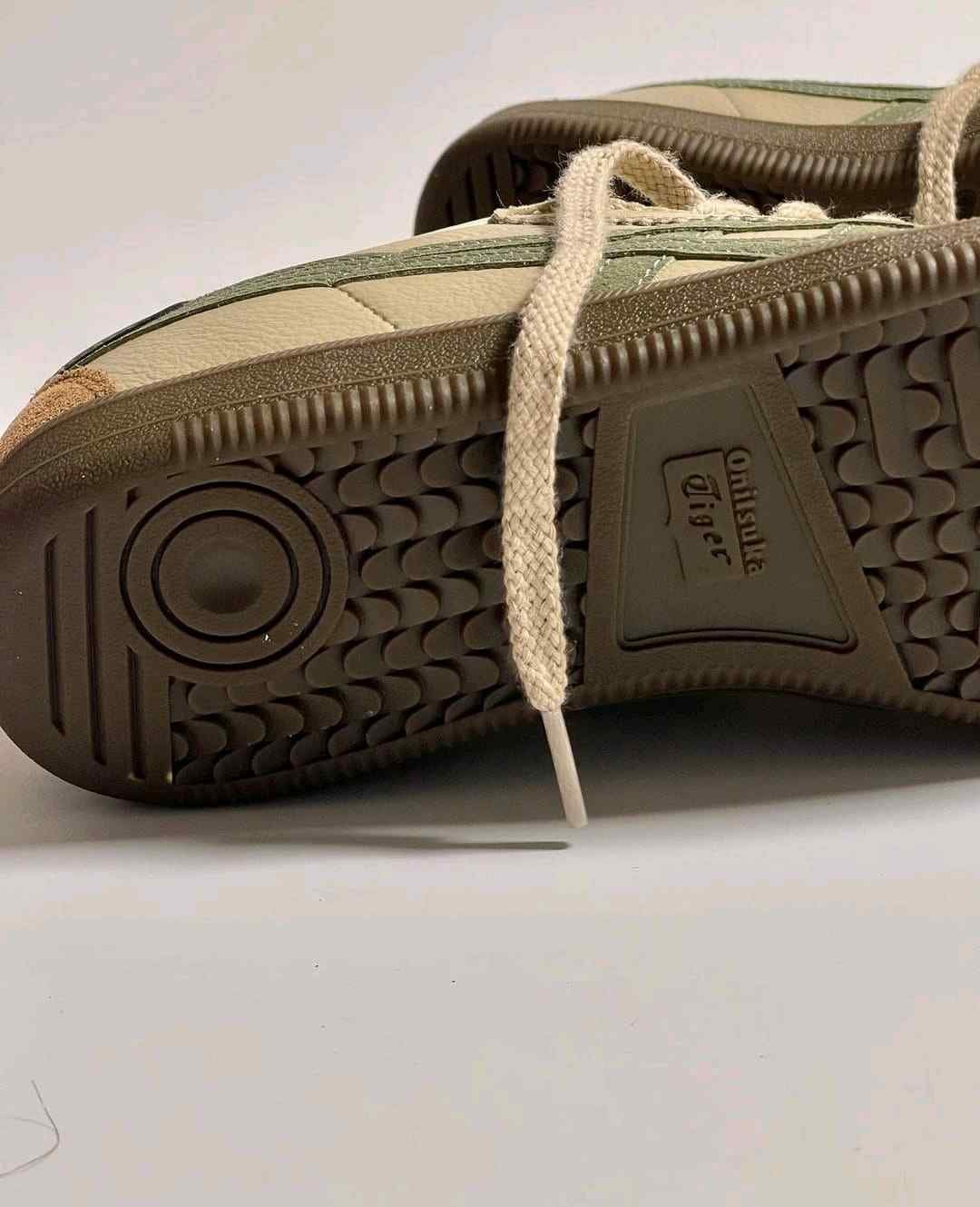 onitsukaa Tiger Tokuten Beige Green - Image 4
