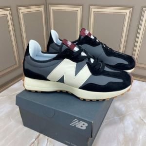 New Balanc_ee 327 Moonbeam black Gum - Image 4