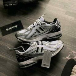 Alternative view of NewBalance 1906R SILVER BLACK