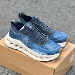 On cloud Loewe x On Running Cloudtilt Denim Blue