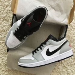 Nikke Air Jordan 1 Low Light Smoke Grey
