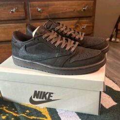 Nik ee X Travis Scott Air Jordan 1 Low OG Velvet Brown