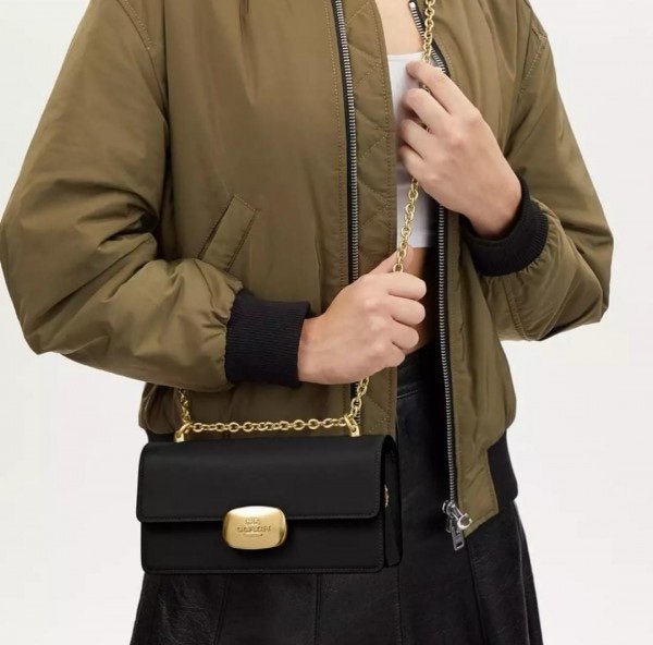 Coach Eliza Premium Crossbody Sling Bag With OG Magnetic Gift Box & Dust Bag (Black - 917) - Image 6