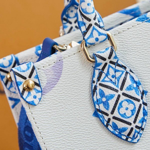 Louis Vuitton LV M22976 On The Go Pochette With OG Double Box & Dust Bag - Coin Pouch (White Blue - 620)(BSB) - Image 5